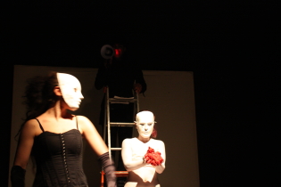 Un passo avanti e uno indietro