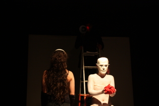 Un passo avanti e uno indietro