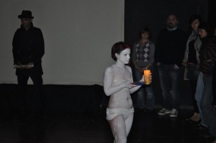 Giovanna D'Amico - Performance Art - Buio